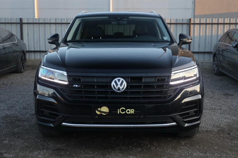 VW Touareg 3.0 TDI 4Motion Rline Luft ACC Kam SzH AHK #iCarbg, снимка 2 - Автомобили и джипове - 52804428