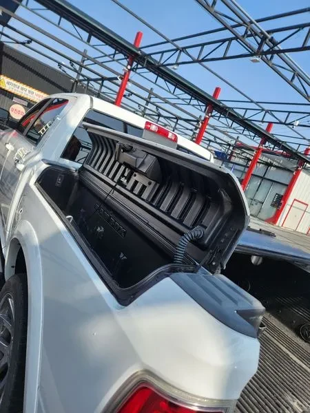 Dodge Ram Pickup 5.7 HEMI, снимка 6 - Автомобили и джипове - 55738464