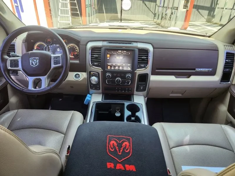 Dodge Ram Pickup 5.7 HEMI, снимка 10 - Автомобили и джипове - 55738464