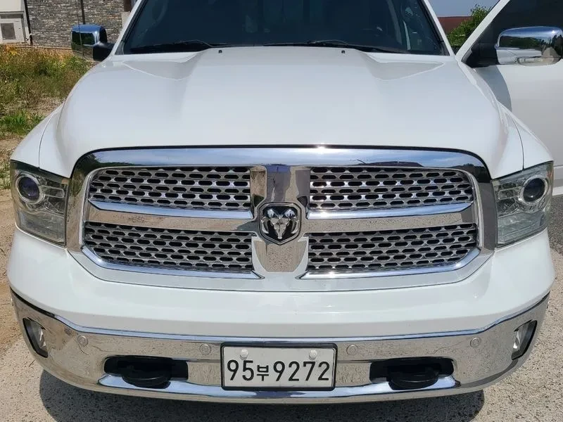 Dodge Ram Pickup 5.7 HEMI