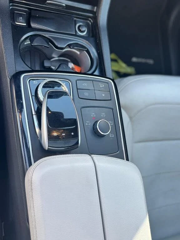Mercedes-Benz GLE 43 AMG 4MATIC * КРАЙНА ЦЕНА* FULL MAX , снимка 13 - Автомобили и джипове - 56016884
