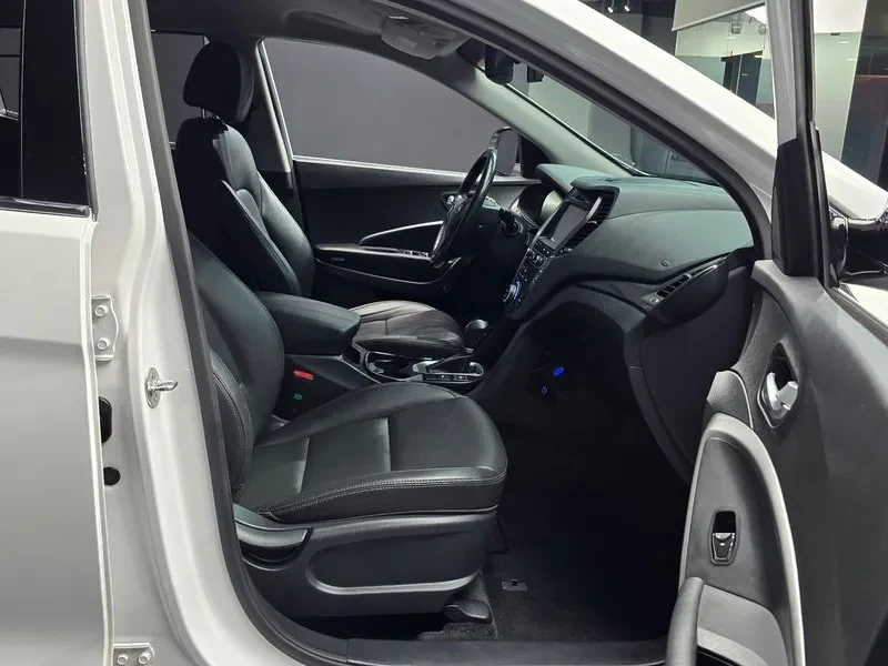 Hyundai Santa fe 2.0T 2WD, снимка 11 - Автомобили и джипове - 56354392