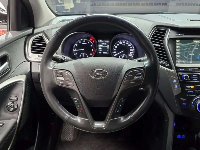 Hyundai Santa fe 2.0T 2WD, снимка 13 - Автомобили и джипове - 56354392