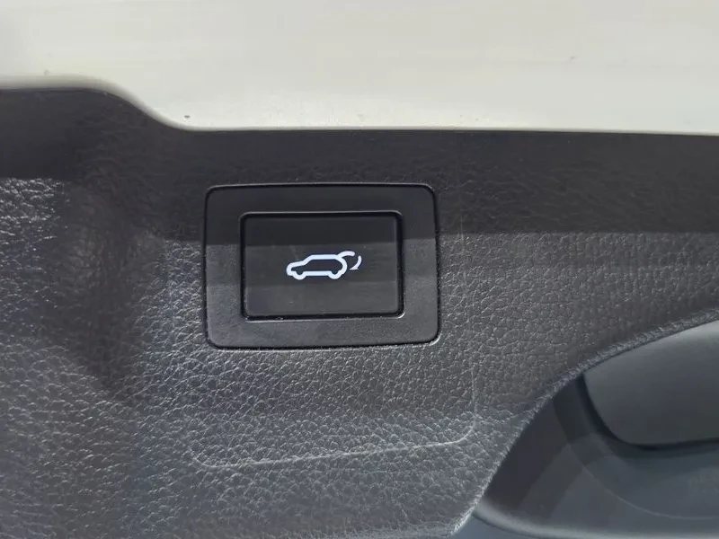 Hyundai Santa fe 2.0T 2WD, снимка 17 - Автомобили и джипове - 56354392