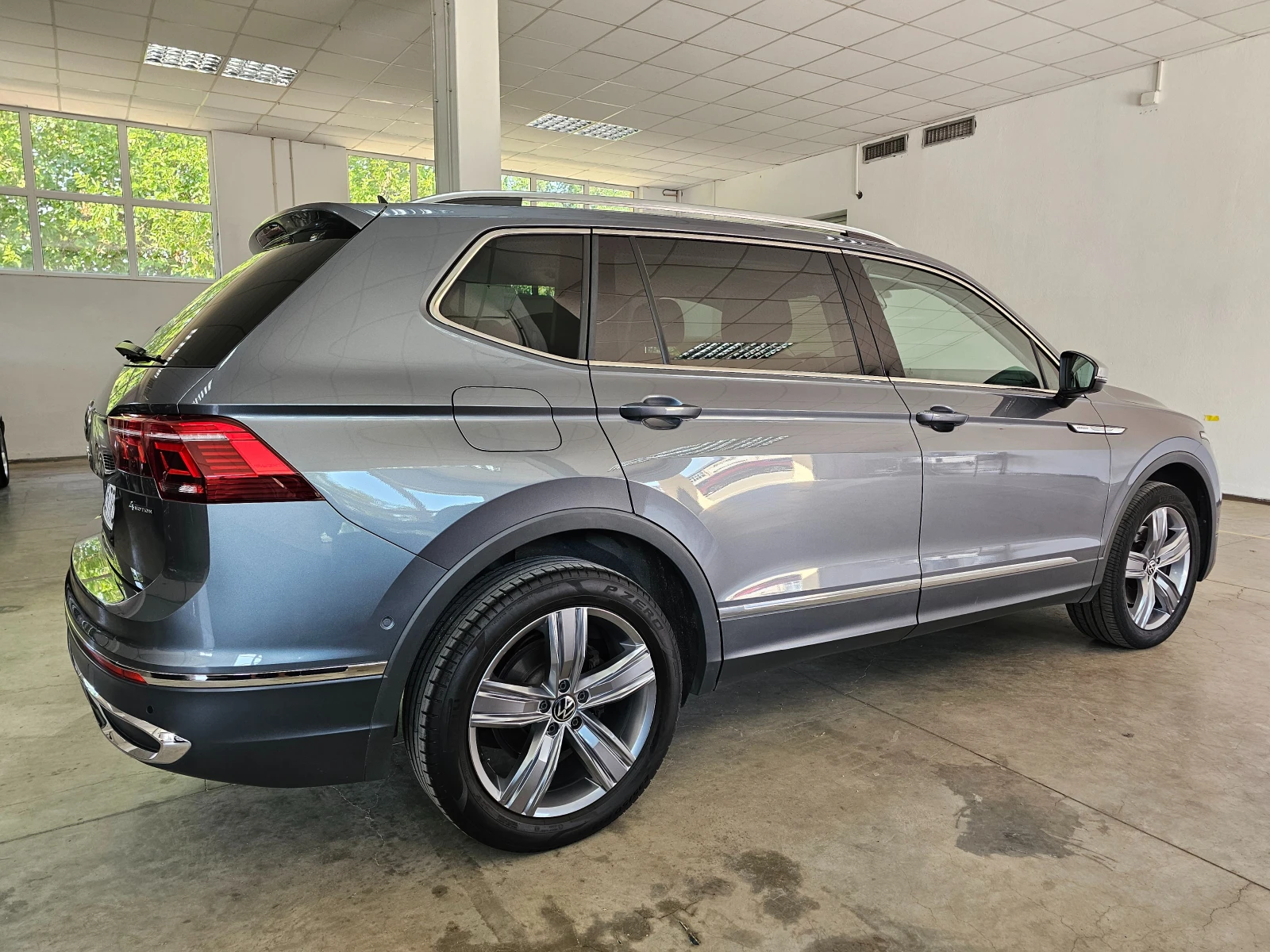 VW Tiguan Allspace Elegance 4Motion 2.0TDI 200PS | Mobile.bg   15