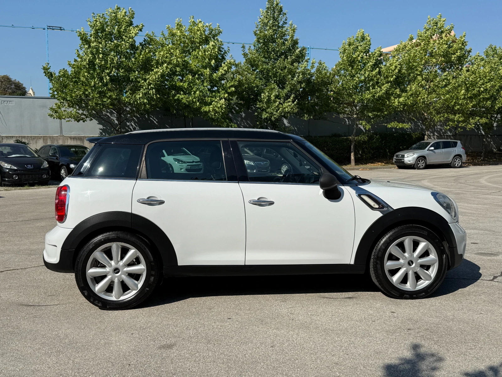 Mini Countryman 1.6i 184 к.с./4х4 - изображение 5