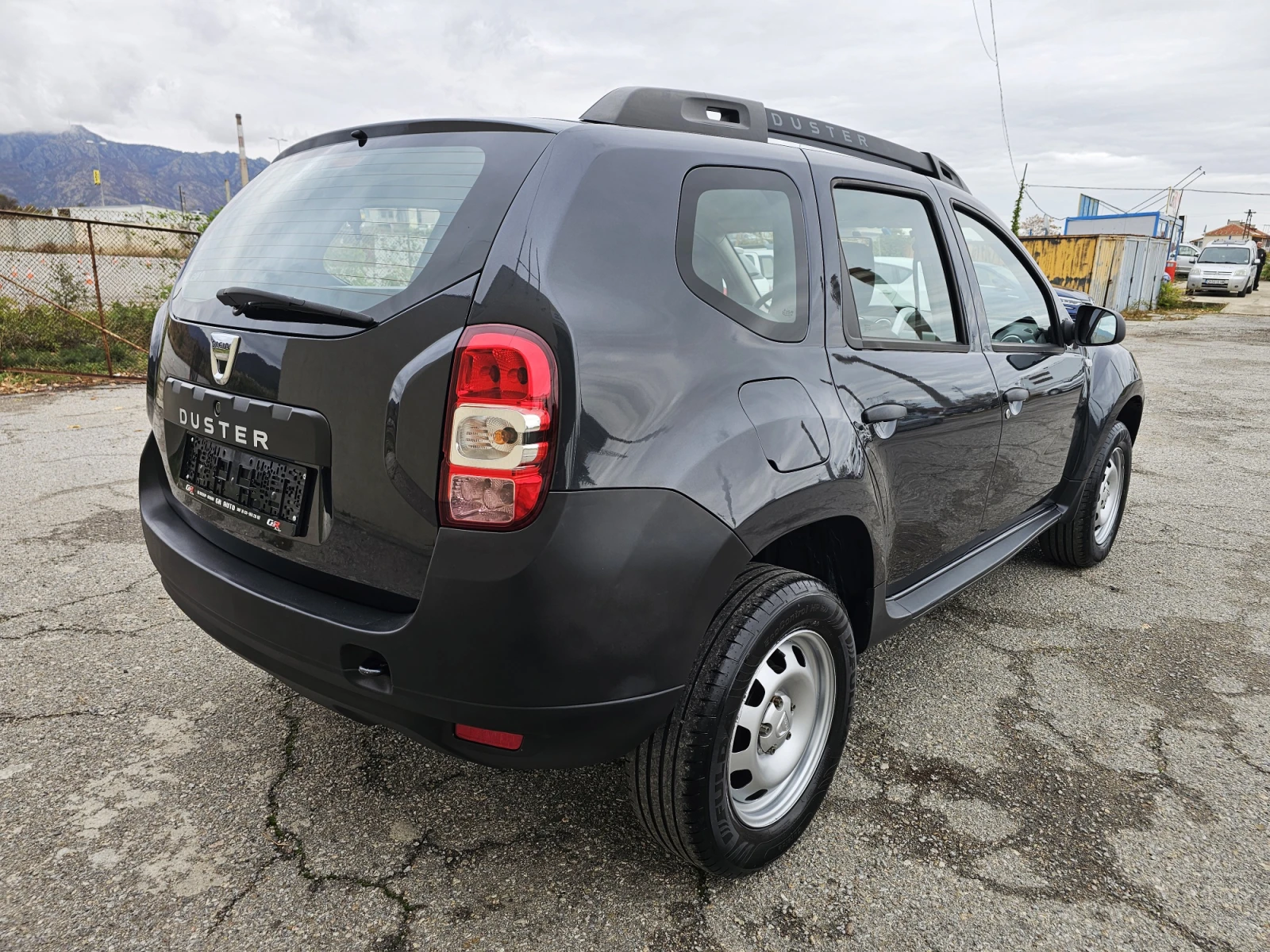 Dacia Duster 1.6i GPL* FACE* NAVI - изображение 7