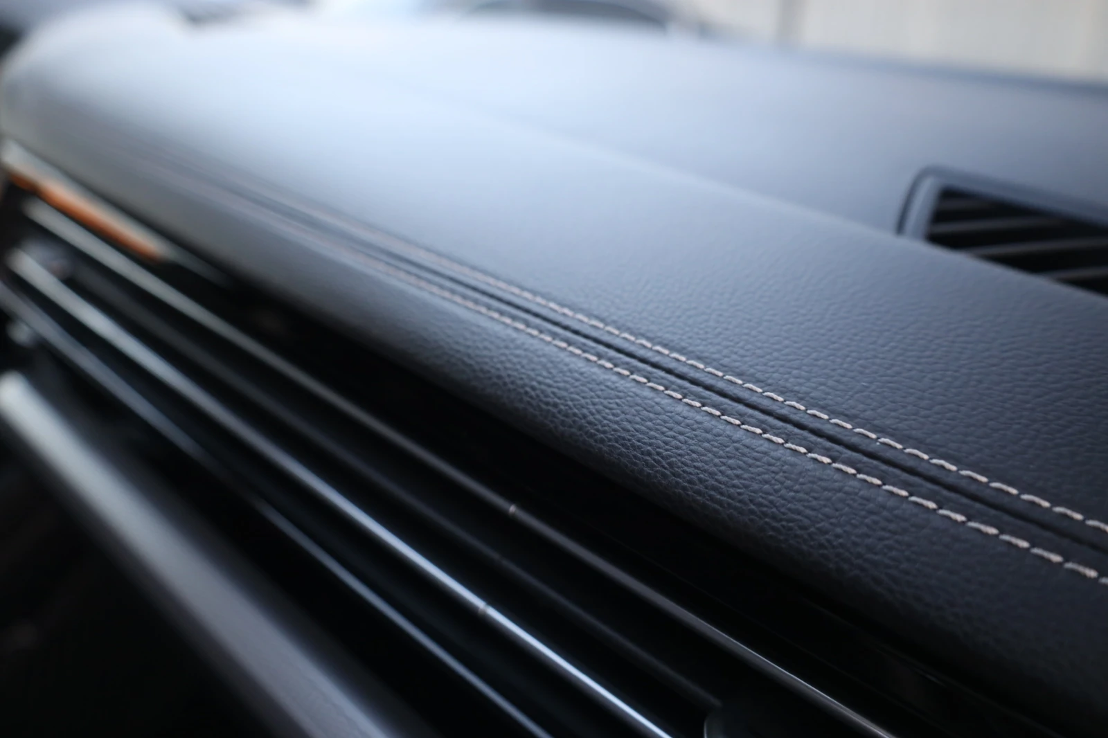 VW Touareg 3.0 TDI 4Motion Rline Luft ACC Kam SzH AHK #iCarbg | Mobile.bg � ����������� 17