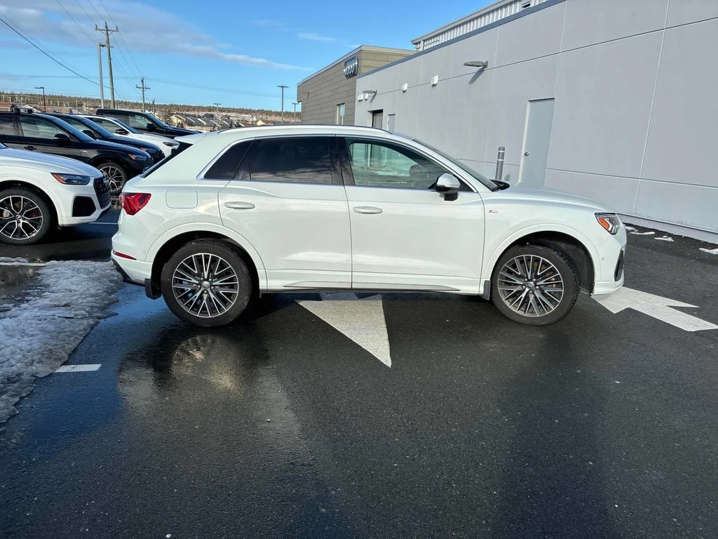 Audi Q3 2020 Progressiv * CARFAX * БЕЗ ПЪРВОНАЧАЛНА ВНОСКА - изображение 4