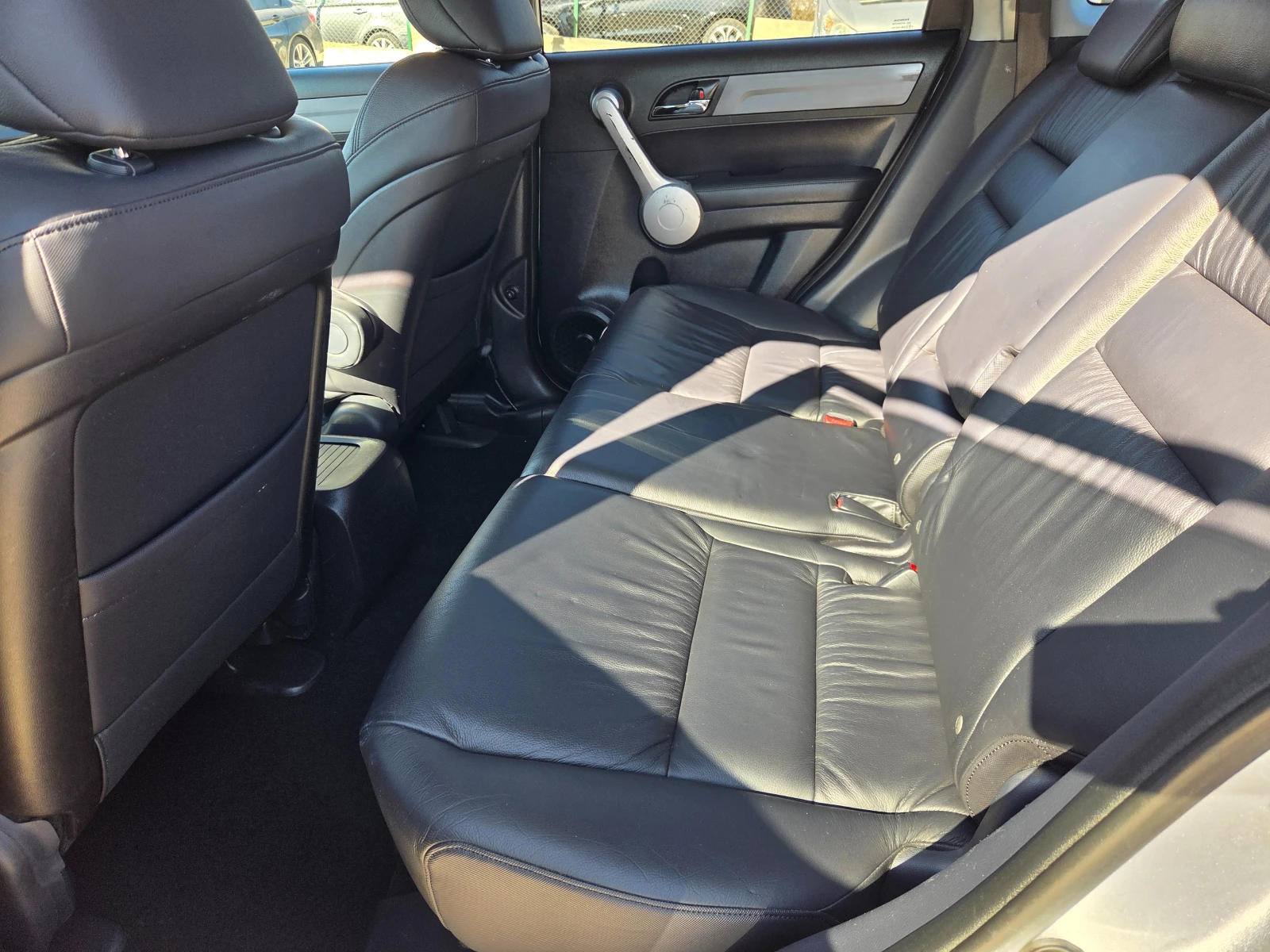 Honda Cr-v 2.0 i-VTEC Executive ШВЕЙЦАРИЯ 4WD , снимка 8 - Автомобили и джипове - 53780048