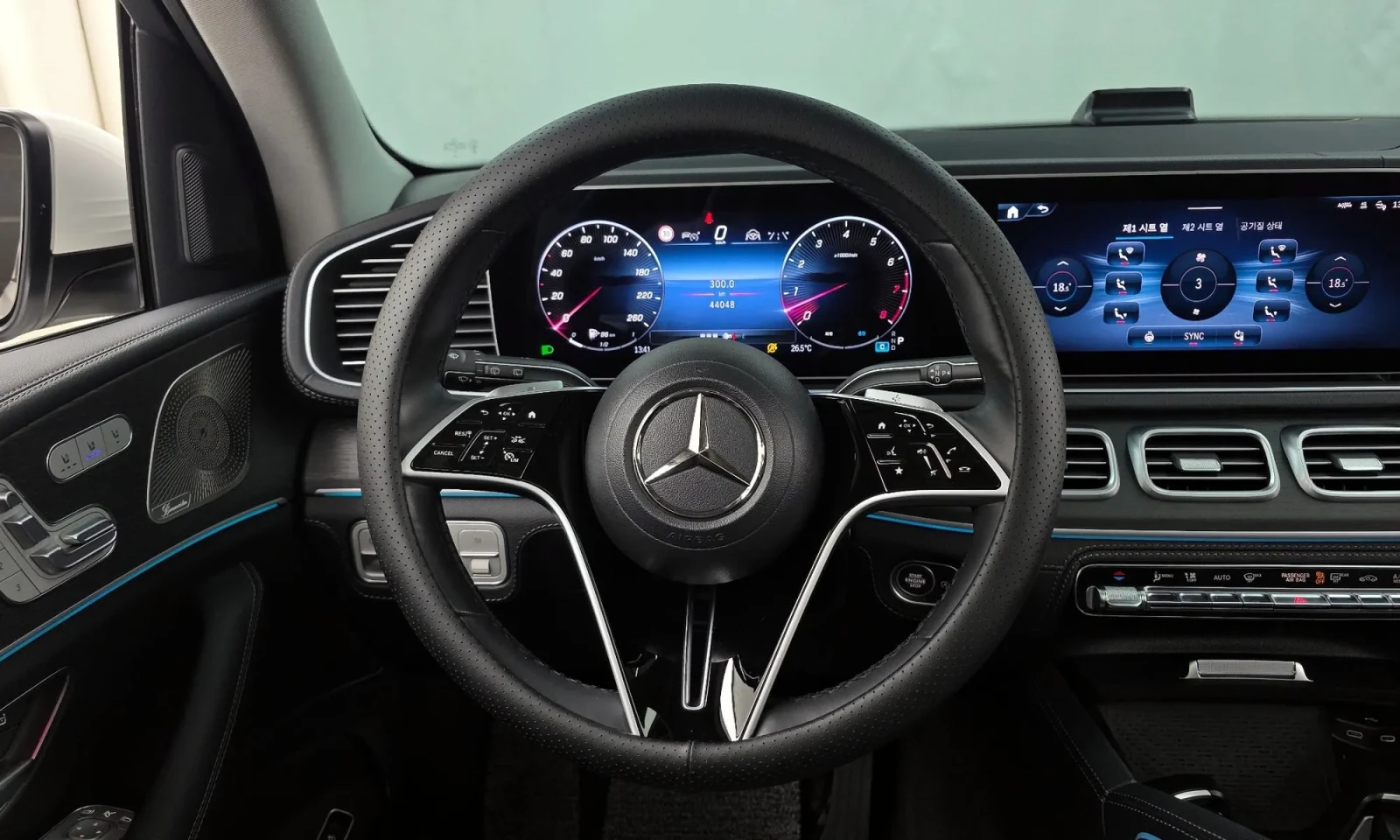 Mercedes-Benz GLE 400, снимка 13 - Автомобили и джипове - 54772829
