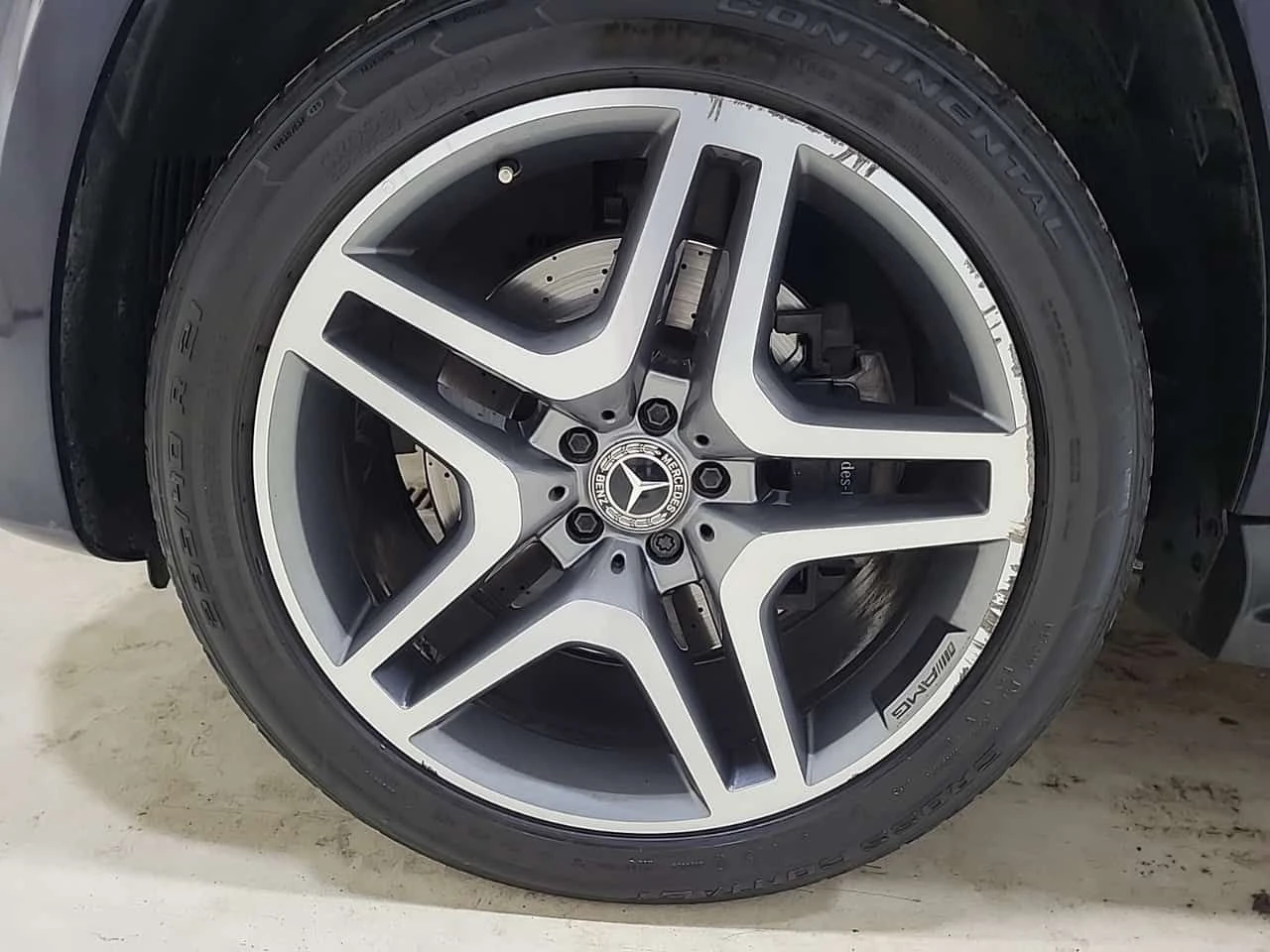 Mercedes-Benz GLS 550 * ДИСТРОНИК * ОДБУХВАНЕ * ПАНО * H/K * CARFAX, снимка 6 - Автомобили и джипове - 54918722