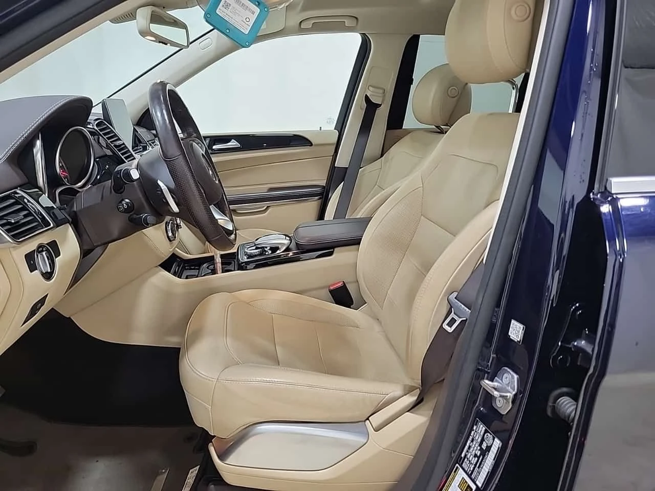 Mercedes-Benz GLS 550 * ДИСТРОНИК * ОДБУХВАНЕ * ПАНО * H/K * CARFAX, снимка 5 - Автомобили и джипове - 54918722
