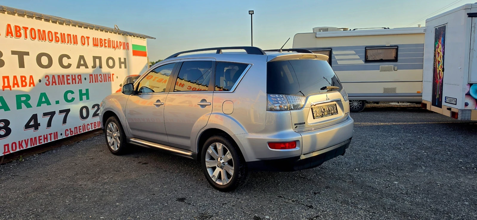 Mitsubishi Outlander 2.4i 4x4 Швейцария , снимка 5 - Автомобили и джипове - 55105672