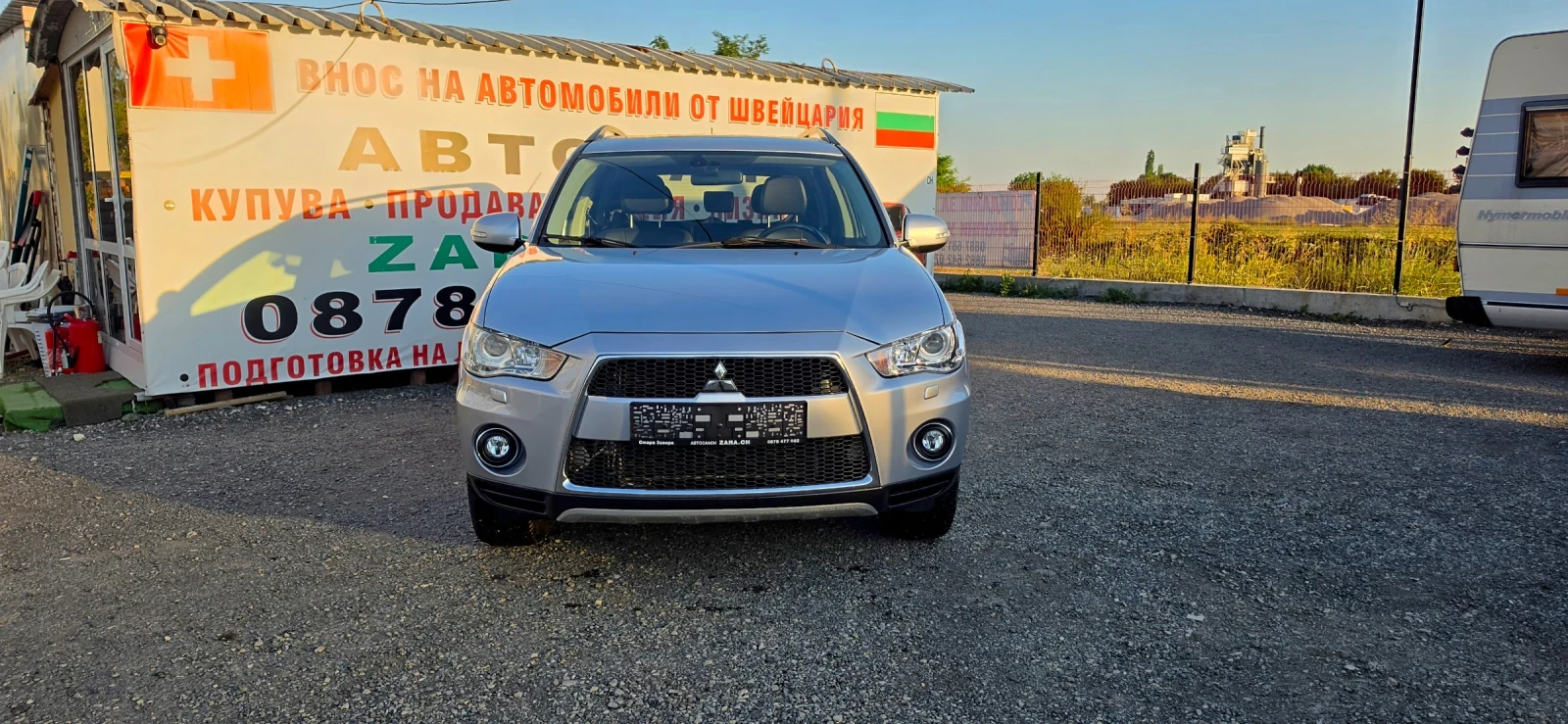 Mitsubishi Outlander 2.4i 4x4 Швейцария , снимка 2 - Автомобили и джипове - 55105672