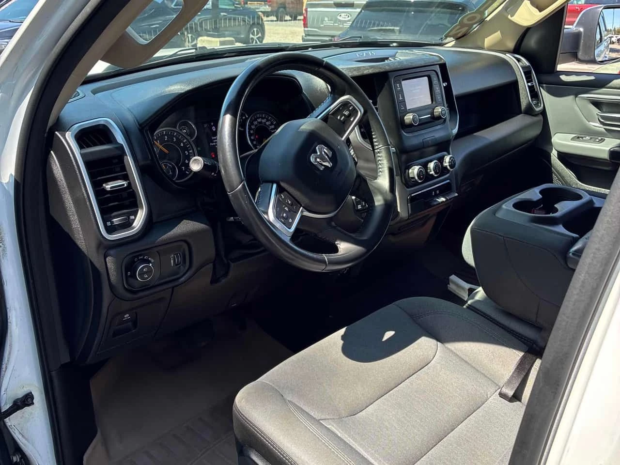 Dodge RAM 1500 * Big Horn * CARFAX * ЦЕНА ДО БГ, снимка 7 - Автомобили и джипове - 55702334