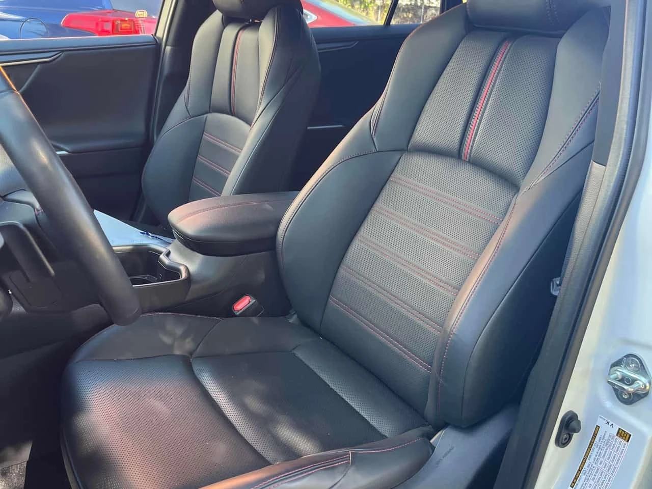 Toyota Rav4 * XSE AWD * АВТОКРЕДИТ* , снимка 9 - Автомобили и джипове - 56195619