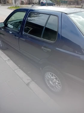 VW Vento 1.8, снимка 2