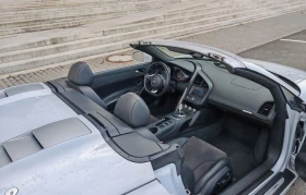 Audi R8 5.2 V10 Quattro Spyder, снимка 8