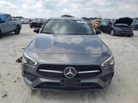  Mercedes-Benz CLA 25...