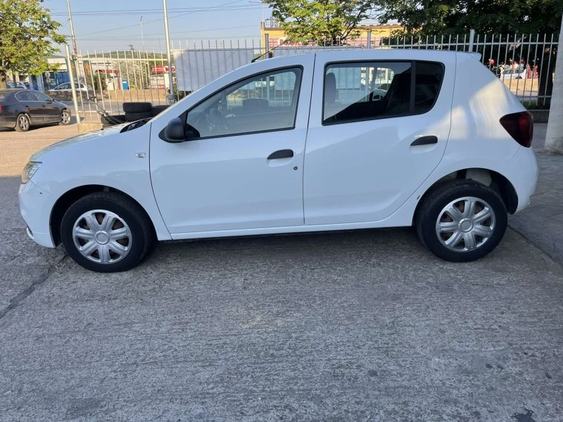 Dacia Sandero 1.5dci EURO6, снимка 8 - Автомобили и джипове - 45354207