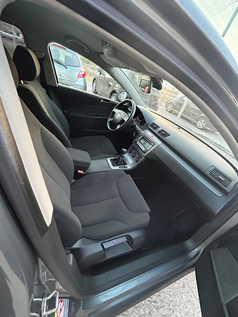 VW Passat 1.6 MPI COMFORT //газов инжекцион//, снимка 12 - Автомобили и джипове - 47434374