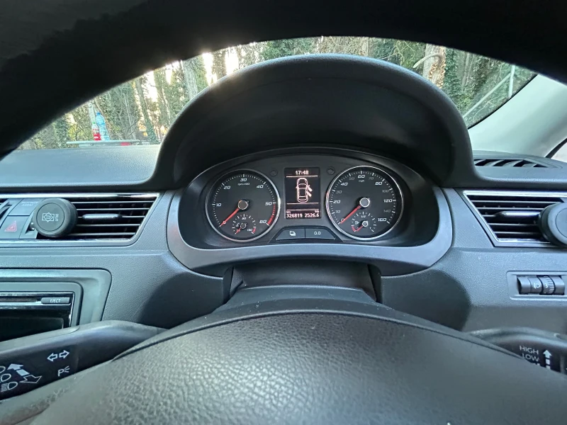 Seat Toledo 1.6 TDI Ecomotive, снимка 6 - Автомобили и джипове - 52396008