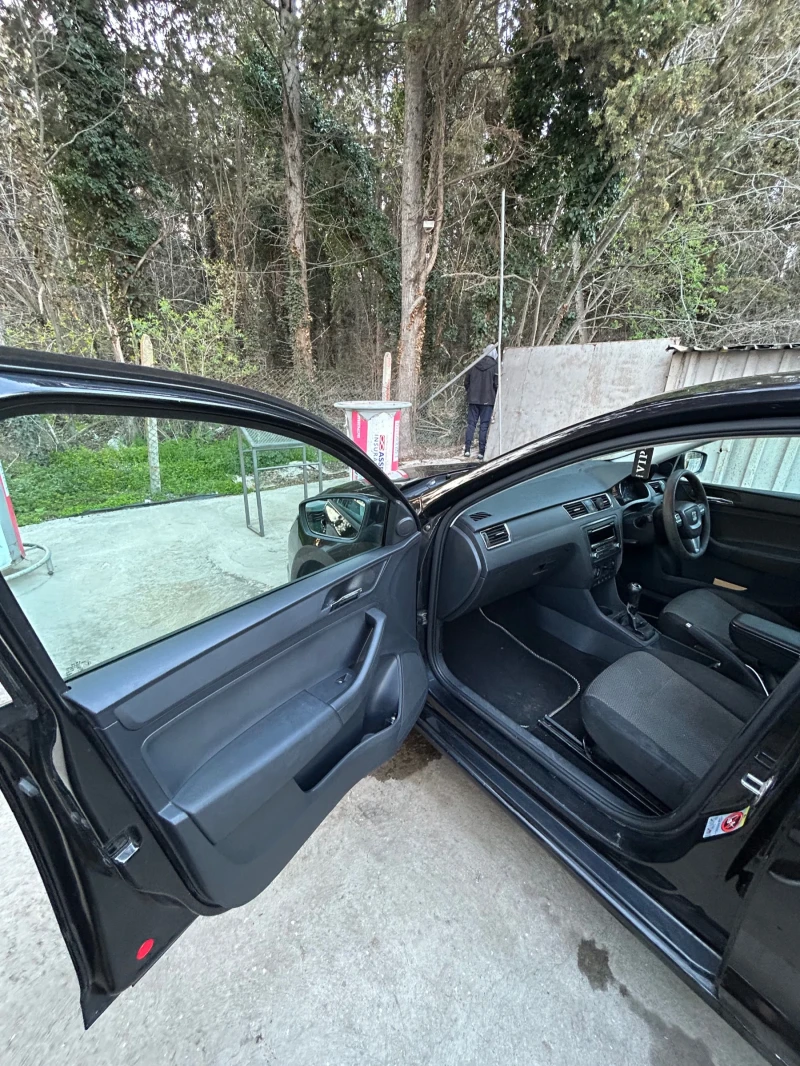 Seat Toledo 1.6 TDI Ecomotive, снимка 8 - Автомобили и джипове - 52396008