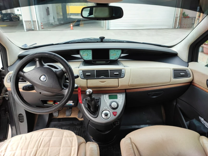 Lancia Phedra 2.2JTD, снимка 13 - Автомобили и джипове - 51329450