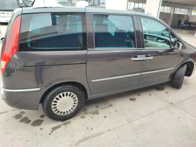 Lancia Phedra 2.2JTD, снимка 2 - Автомобили и джипове - 51329450