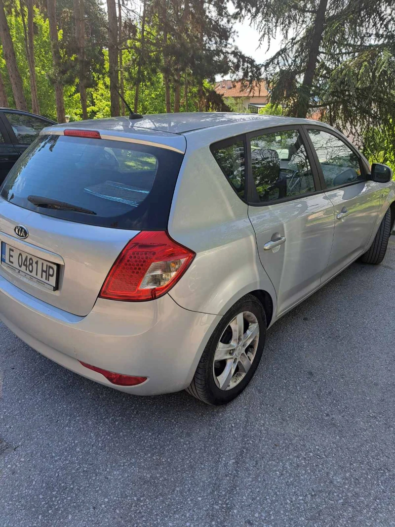 Kia Ceed, снимка 7 - Автомобили и джипове - 52330625