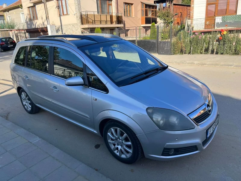 Opel Zafira, снимка 2 - Автомобили и джипове - 52820671