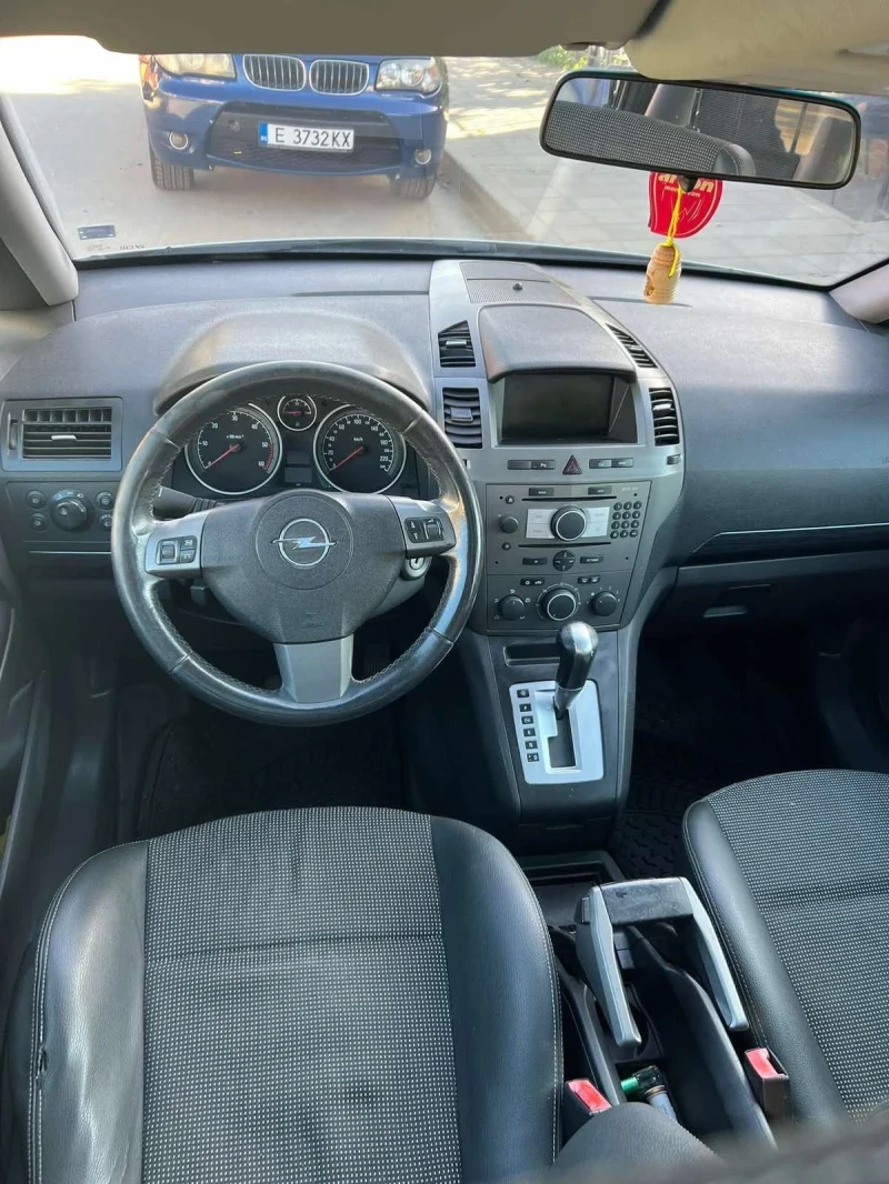 Opel Zafira, снимка 6 - Автомобили и джипове - 52820671