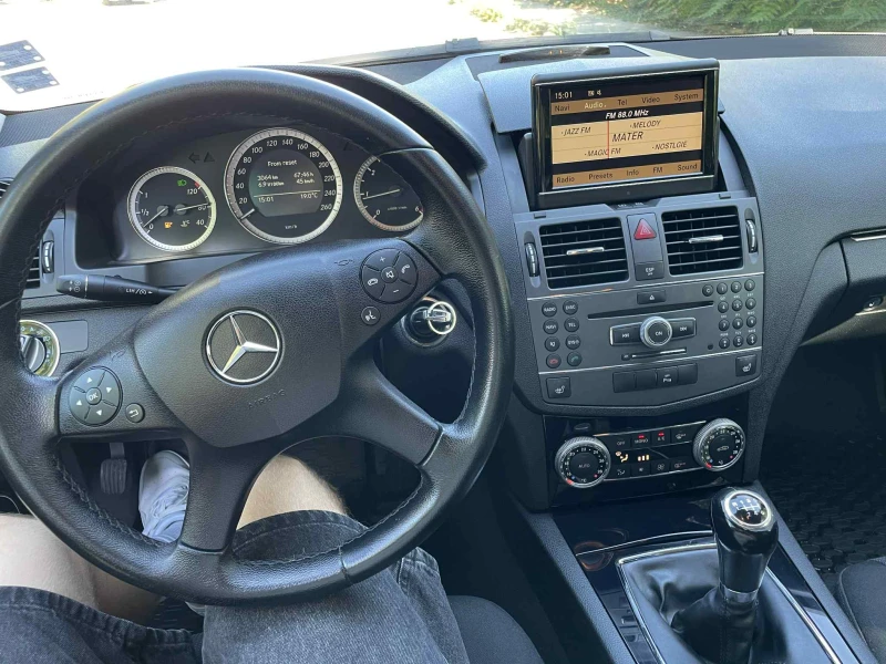 Mercedes-Benz C 220 AMG C63, снимка 7 - Автомобили и джипове - 53472796