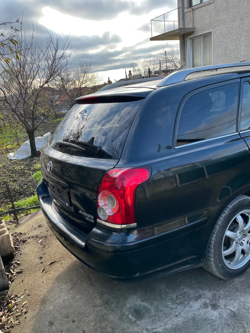 Toyota Avensis, снимка 5 - Автомобили и джипове - 52617900