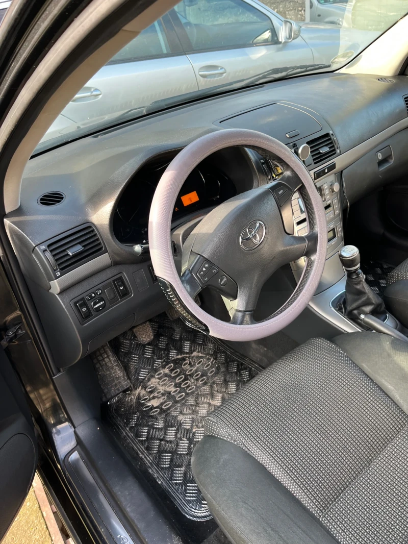 Toyota Avensis, снимка 4 - Автомобили и джипове - 52617900