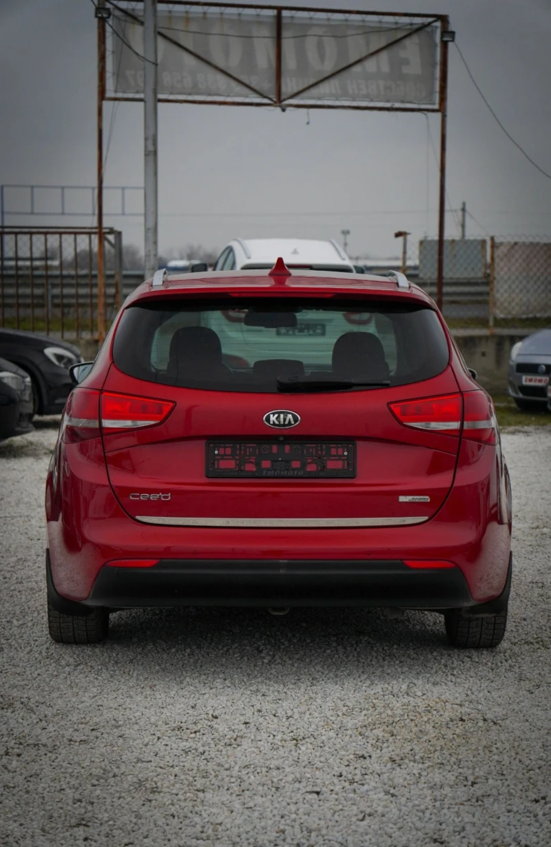 Kia Ceed 1.6 CRDI ЛИЗИНГ!, снимка 5 - Автомобили и джипове - 53197905