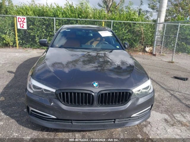 BMW 530E ПОДГРЕВ* МАСАЖ* ДИГИТАЛНО* ТАБЛО* КАМЕРА* КЕЙЛЕС* , снимка 8 - Автомобили и джипове - 48216264