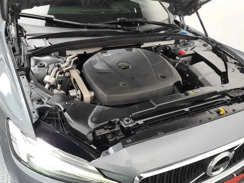 Volvo S60 T5 MOMENTUM, снимка 6 - Автомобили и джипове - 55704294