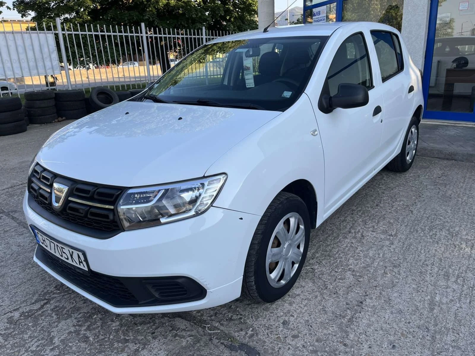 Dacia Sandero 1.5dci EURO6 - изображение 3