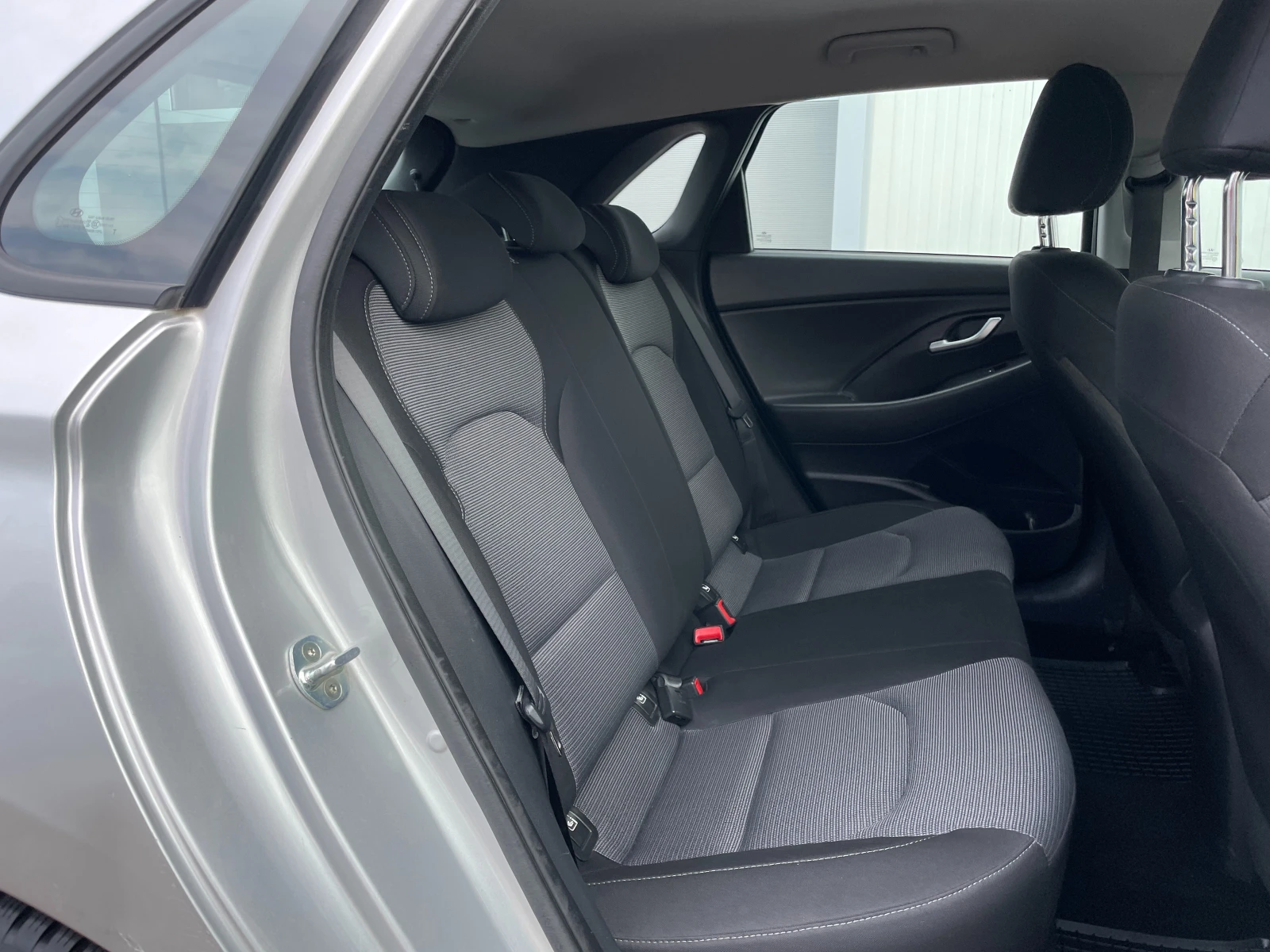 Hyundai I30    Euro 6B | Mobile.bg   11