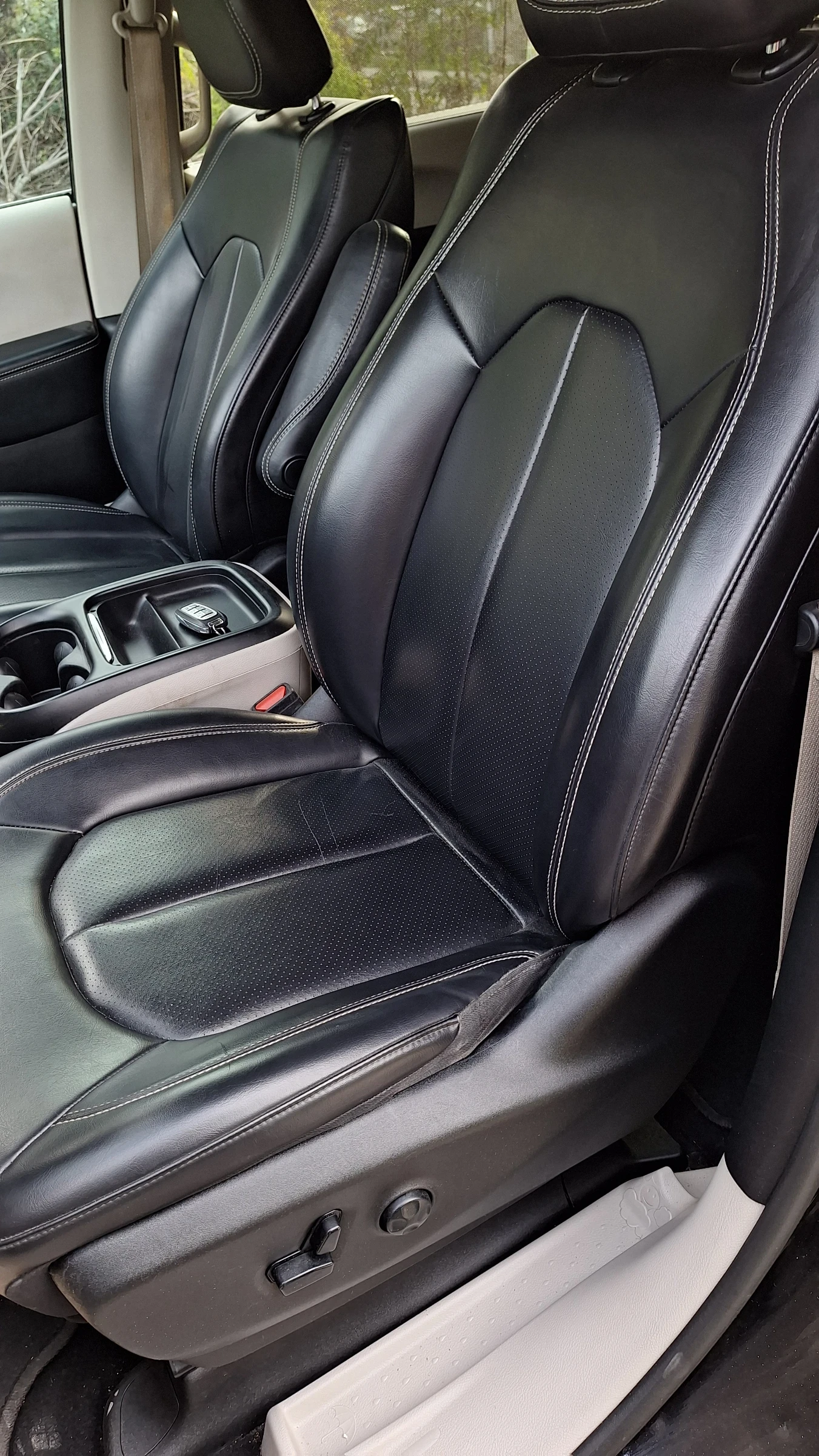 Chrysler Voyager | Mobile.bg � ����������� 12