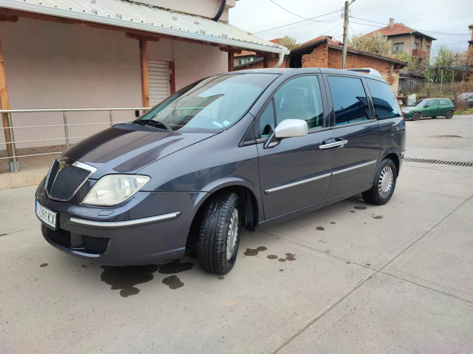 Lancia Phedra 2.2JTD - изображение 5