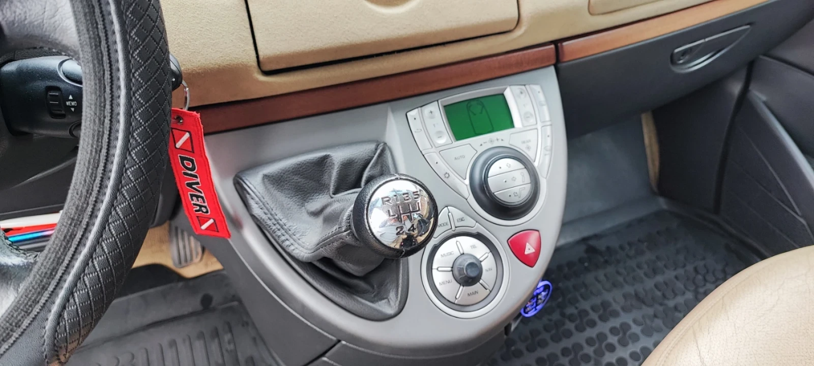Lancia Phedra 2.2JTD - изображение 7