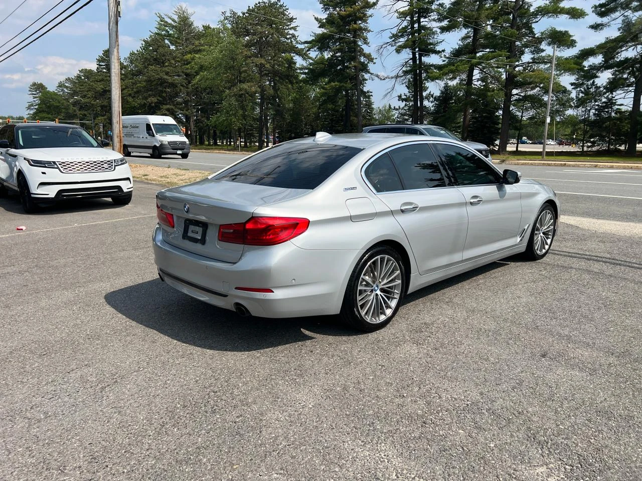 BMW 530E  - изображение 4