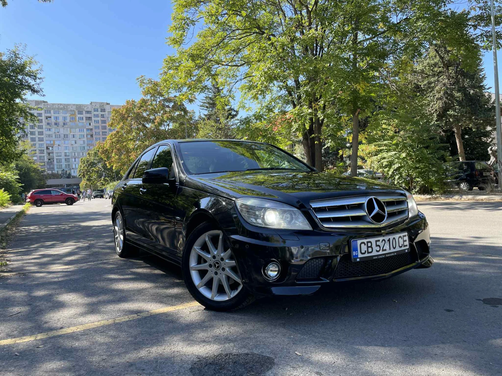 Mercedes-Benz C 220 AMG C63 - изображение 2