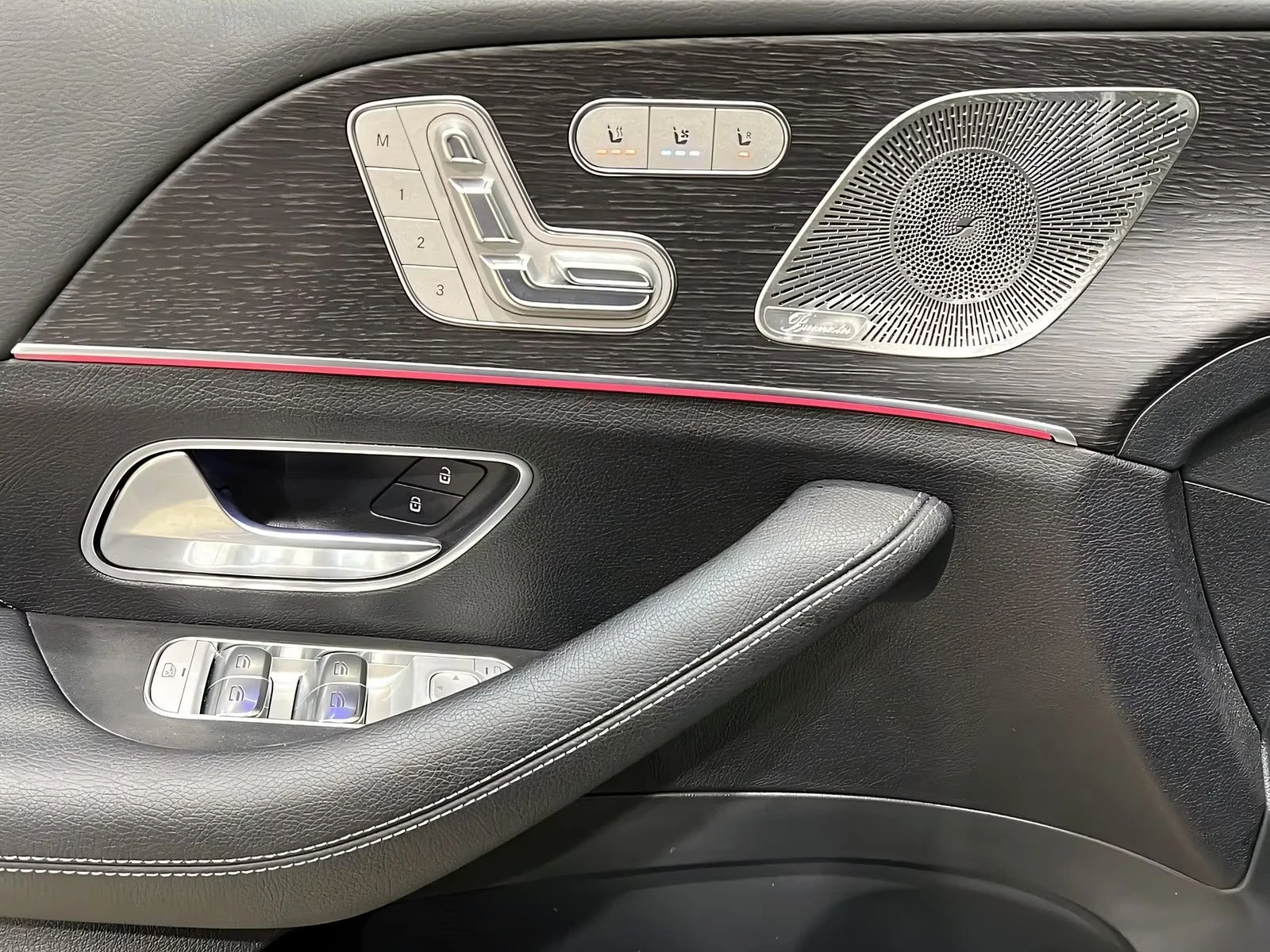 Mercedes-Benz GLS 450 AMG/367HP/7S/MASSAGE/PANO/360/BURM/S.CLOSE/403g - изображение 9