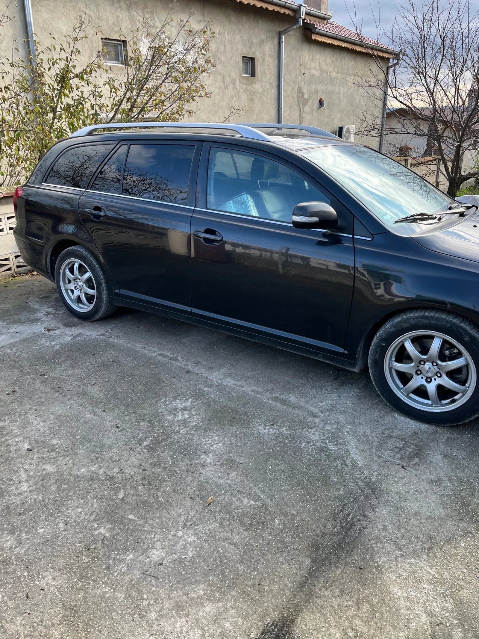 Toyota Avensis  - изображение 3