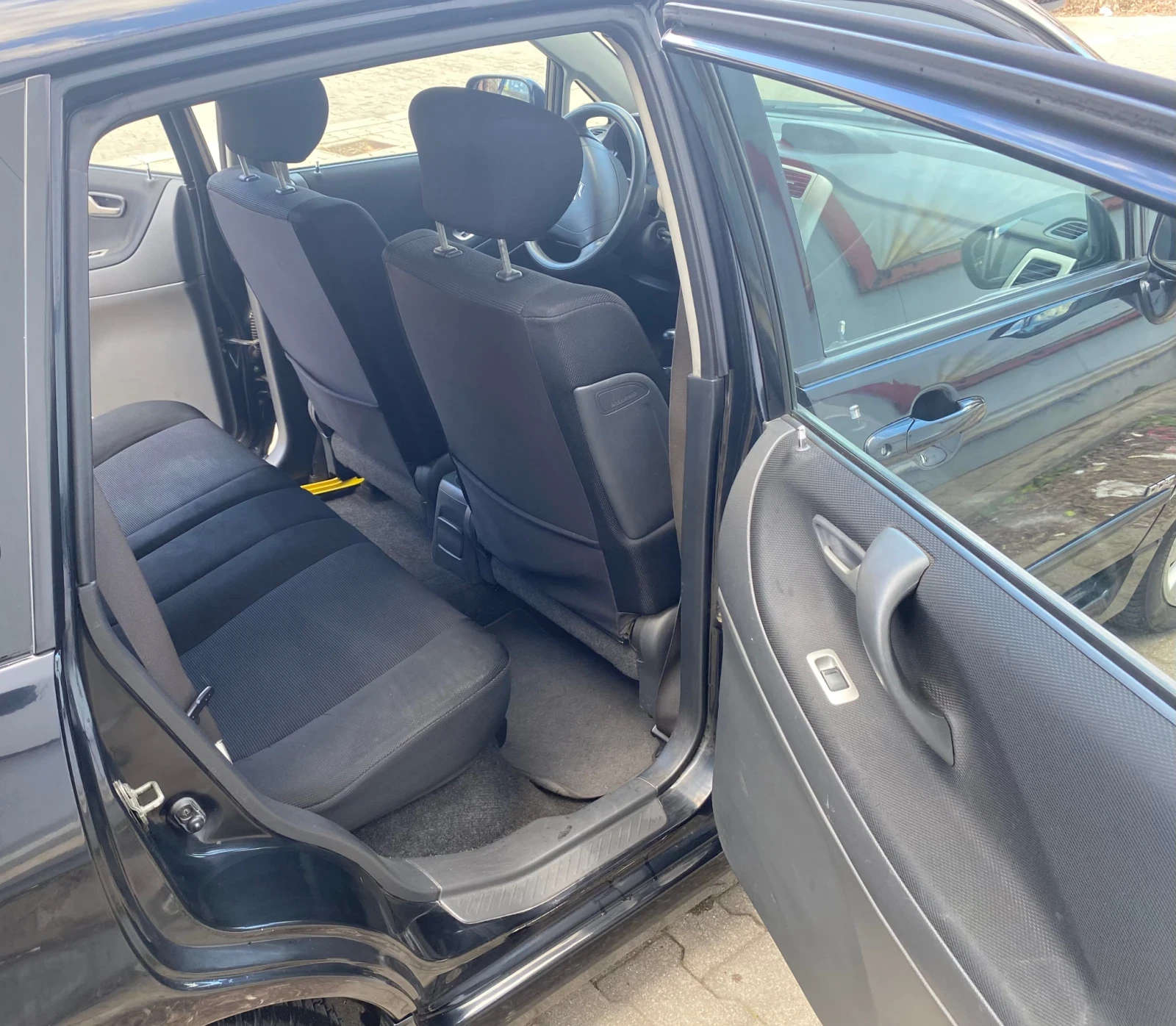 Suzuki Liana | Mobile.bg � ����������� 6