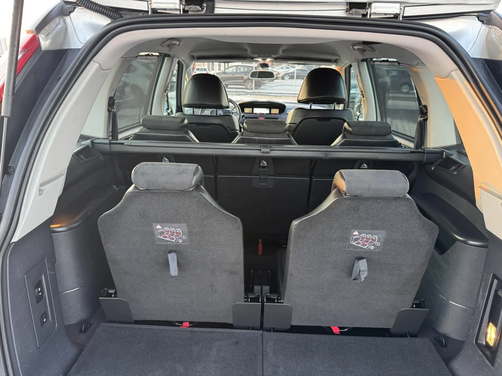 Citroen Grand C4 Picasso 1.6I 6+ 1 156kc, снимка 12 - Автомобили и джипове - 53747279